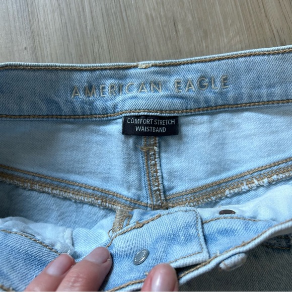 American Eagle 90s Boyfriend High Waist Denim Shorts - Picture 2 of 5